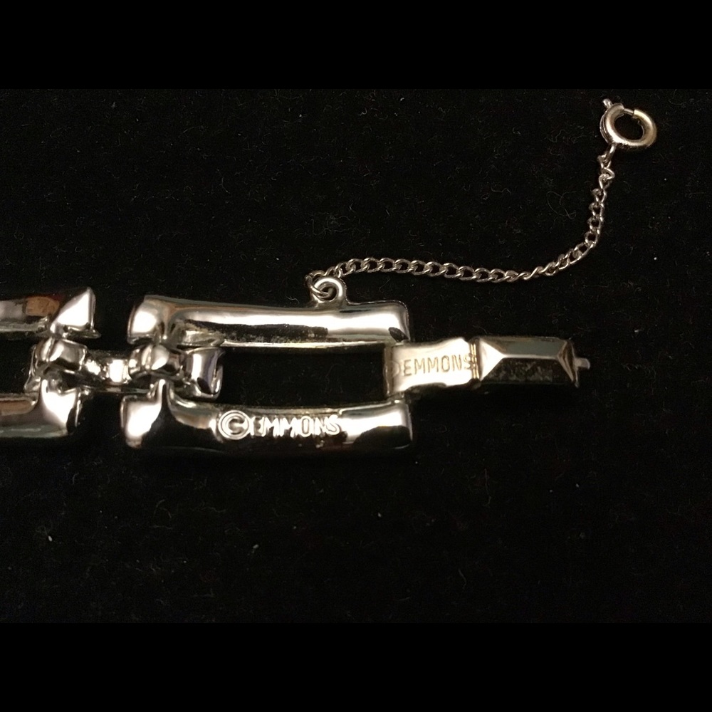 VINTAGE EMMONS CRYSTAL BRACELET - Picture 5 of 5